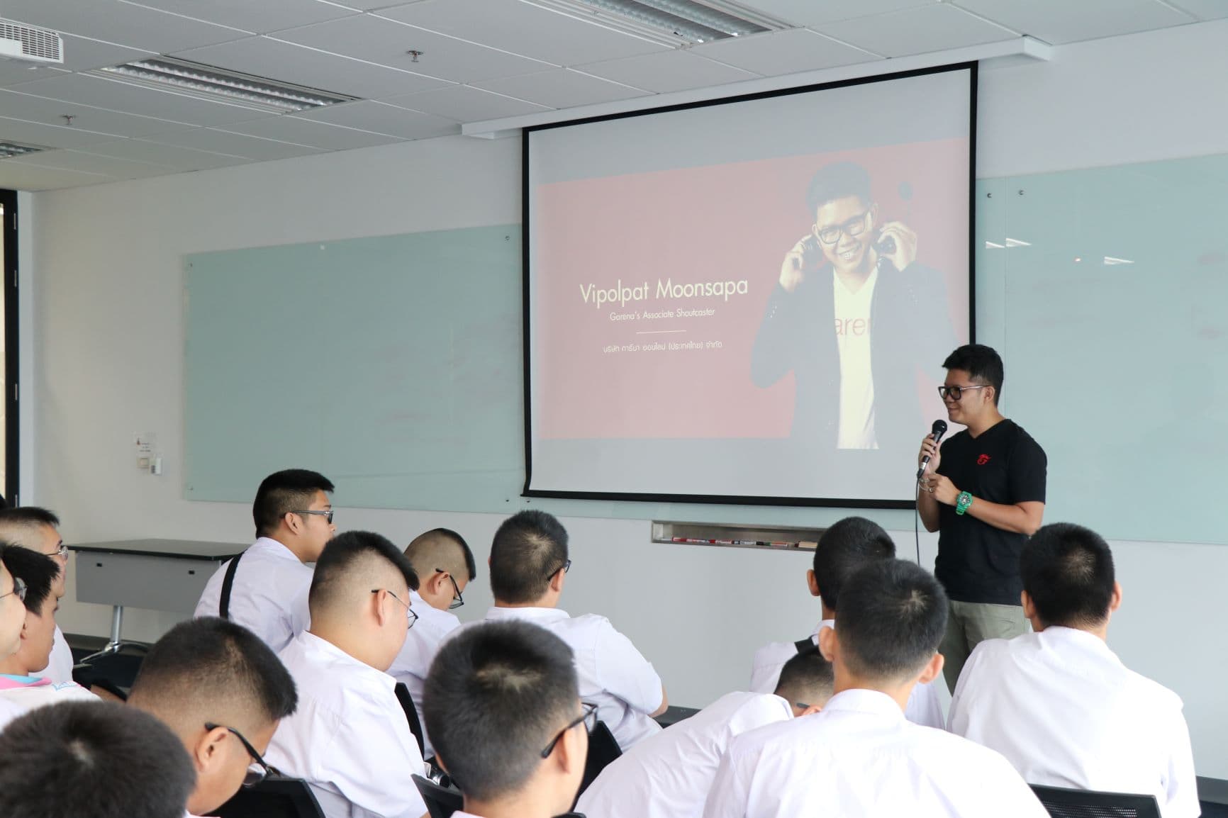 Sea (Thailand) held inspirational company visit for Suankularb Wittayalai School's students (2)