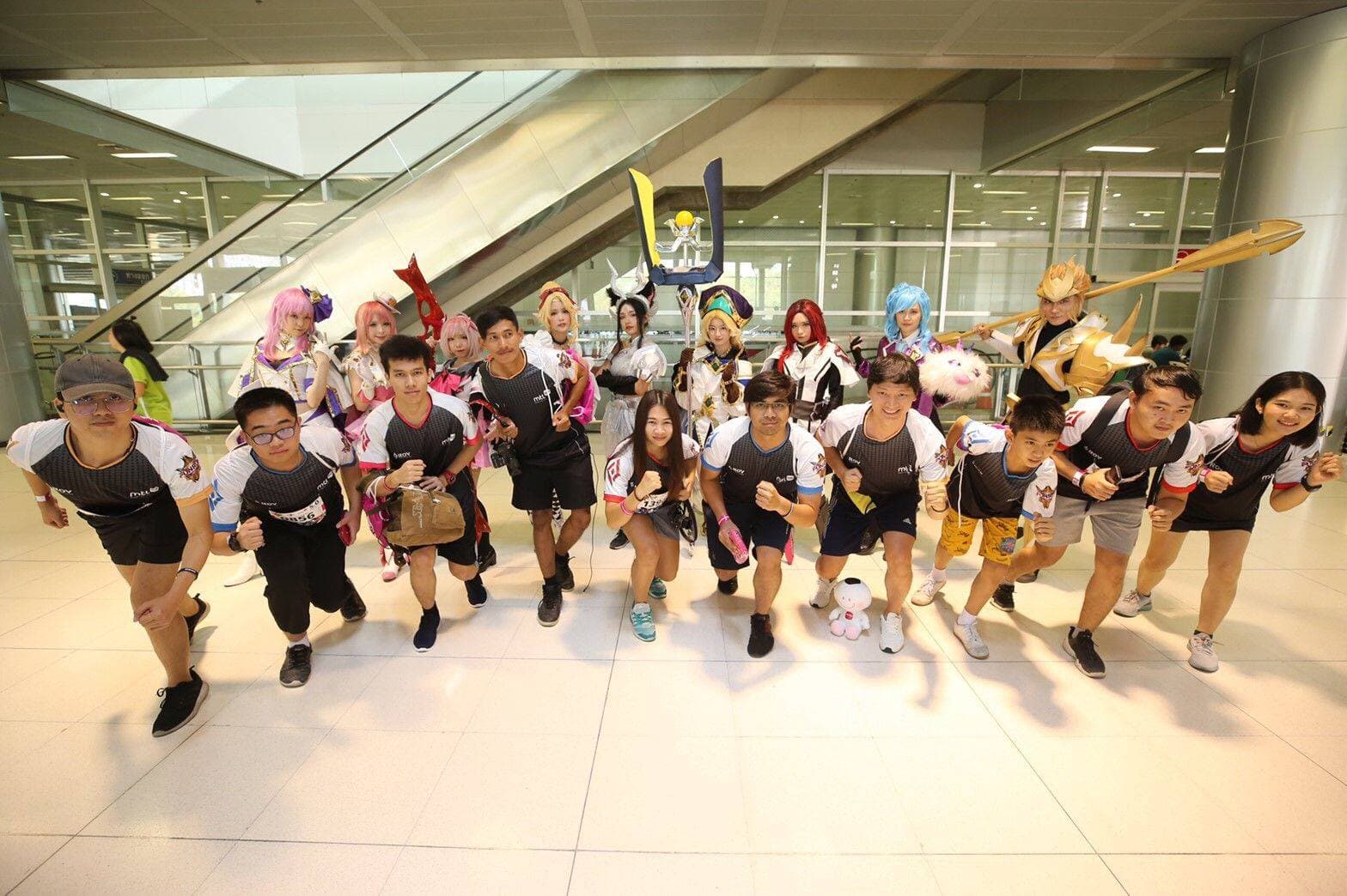 MTL and Garena (Thailand) give donation to Children's Hospital Foundation (3)