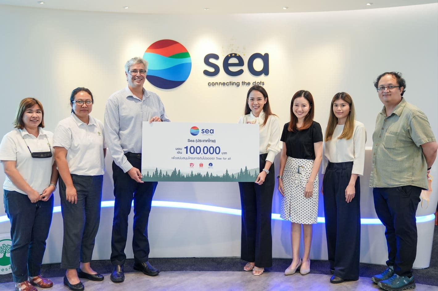 Sea (Thailand) recently donated 100,000 baht to Tree for All project (1)