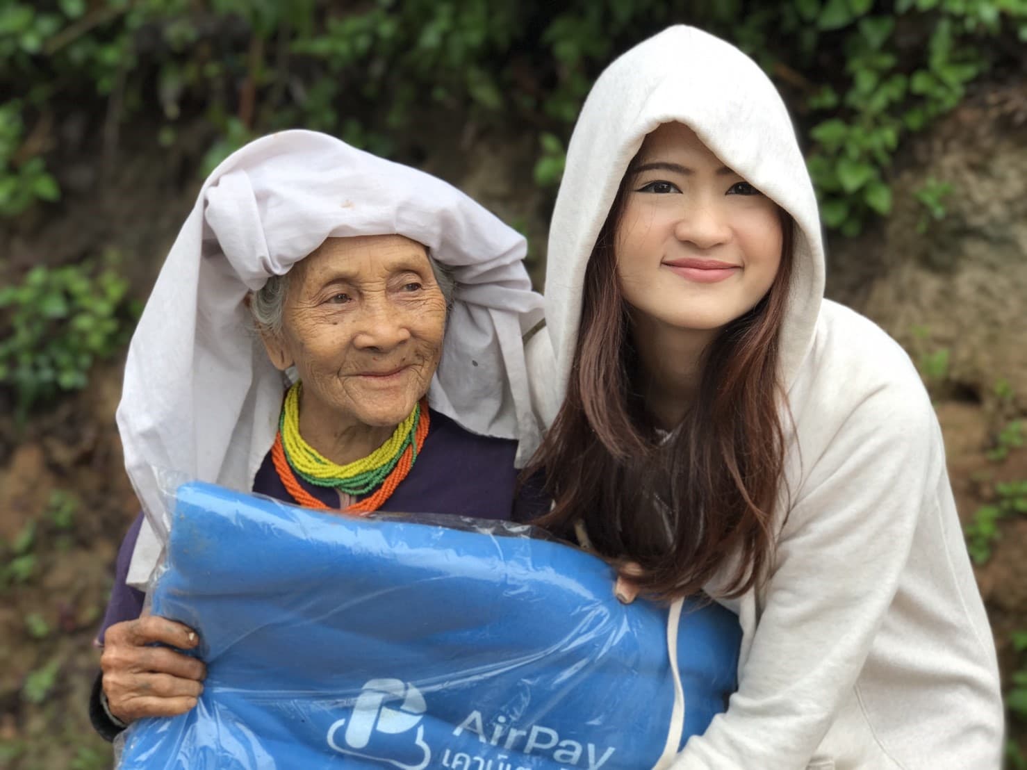 Donations from AirPay Counter for tribal community in Chiang Mai (4)