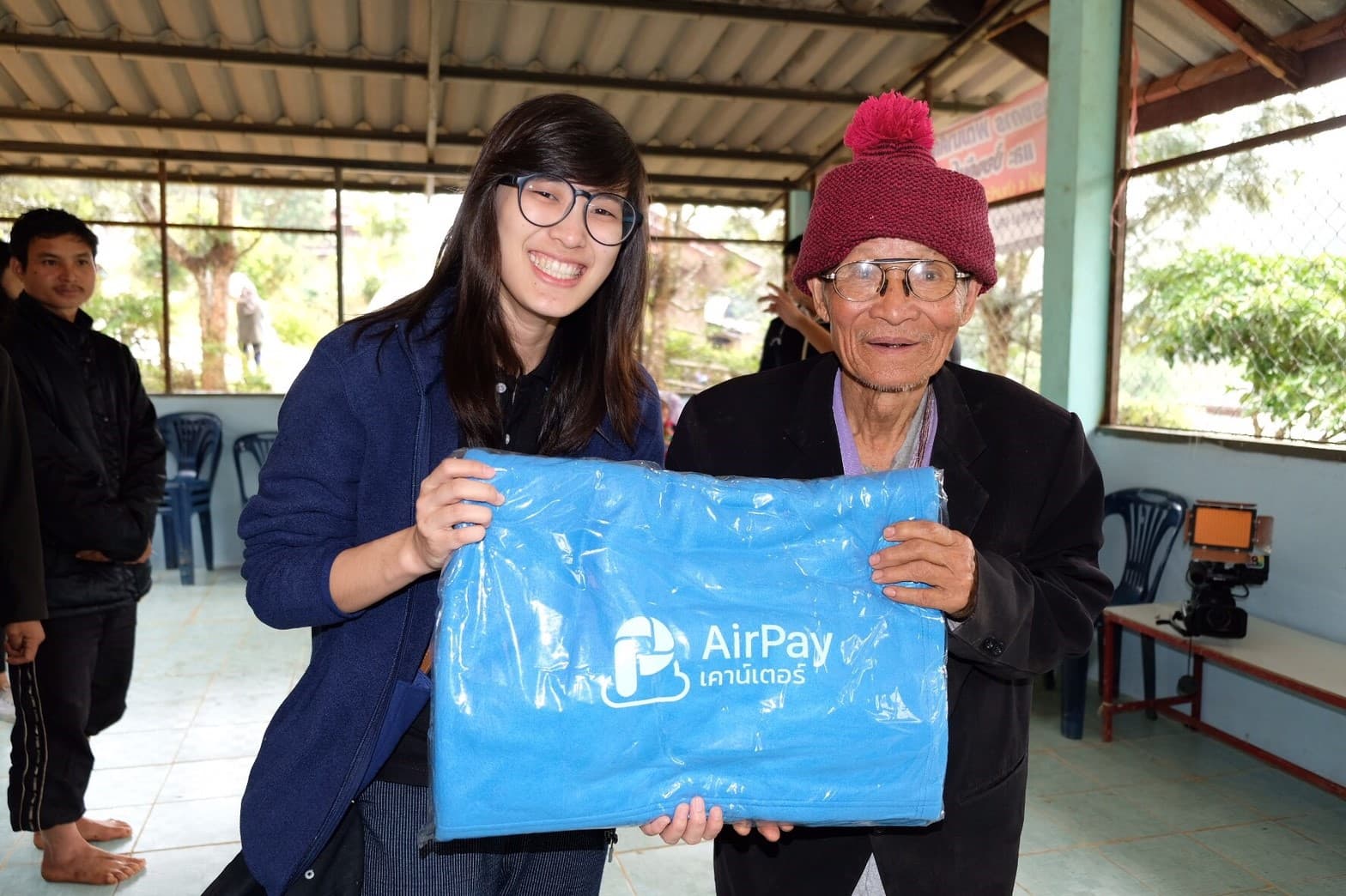 Donations from AirPay Counter for tribal community in Chiang Mai (2)