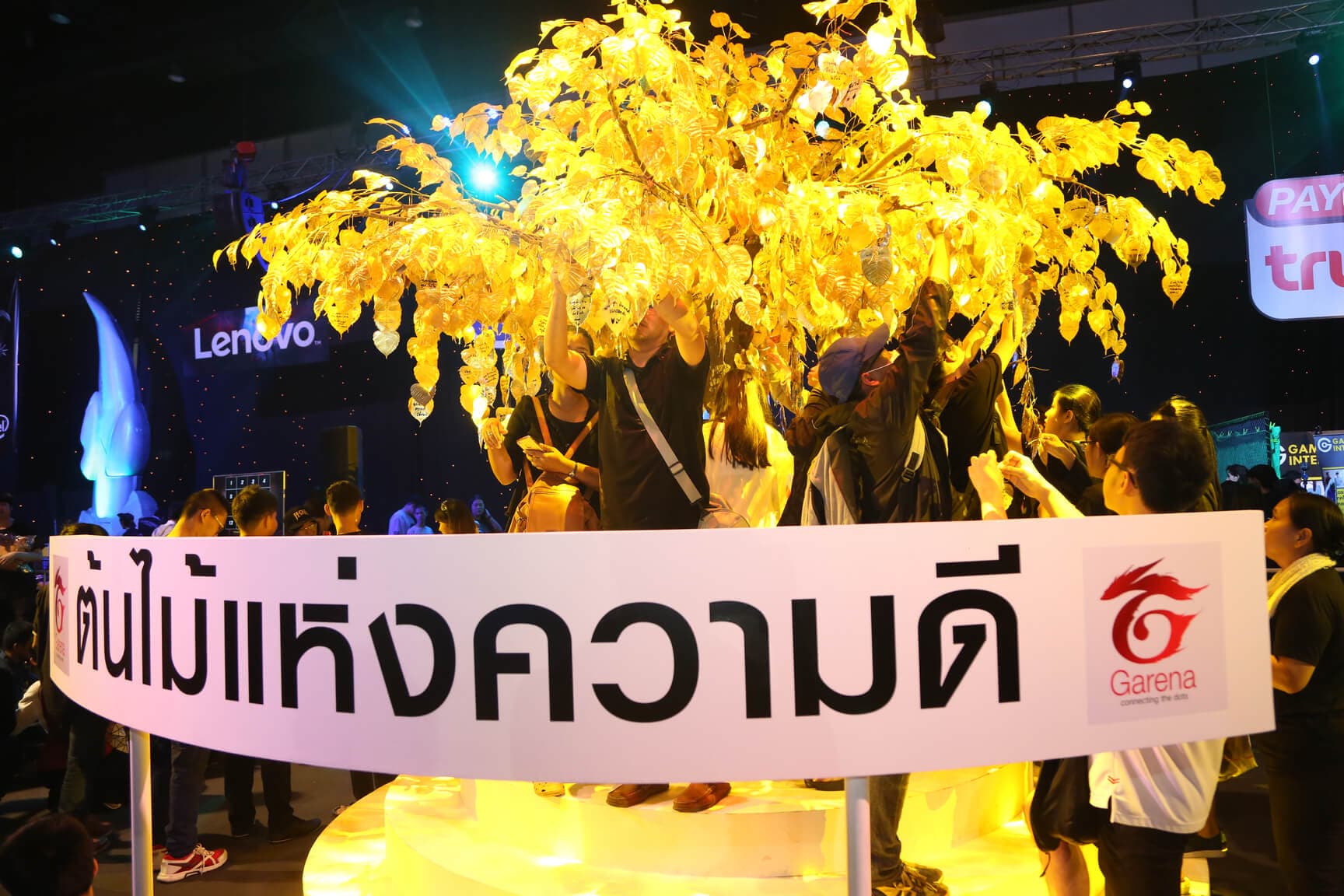 A charity in honour of King Bhumibol Adulayadej (5)