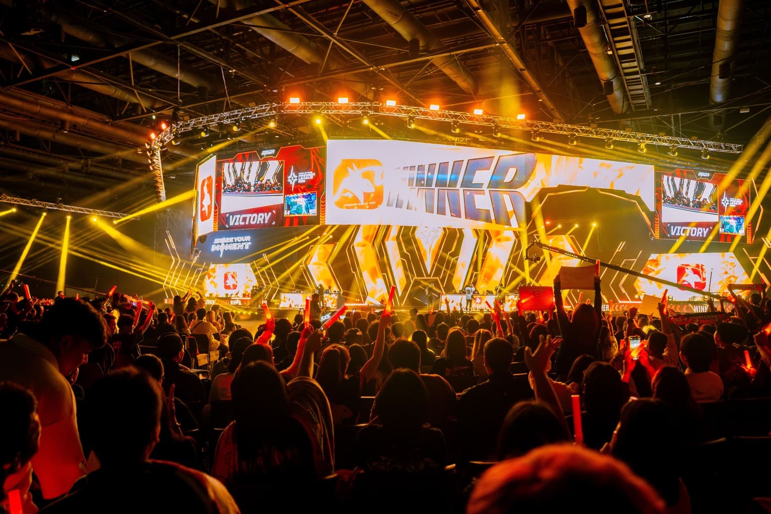 Arena of Valor Premier League (APL) 2025 concluded with the Victory of 'Flash Wolves' (3)