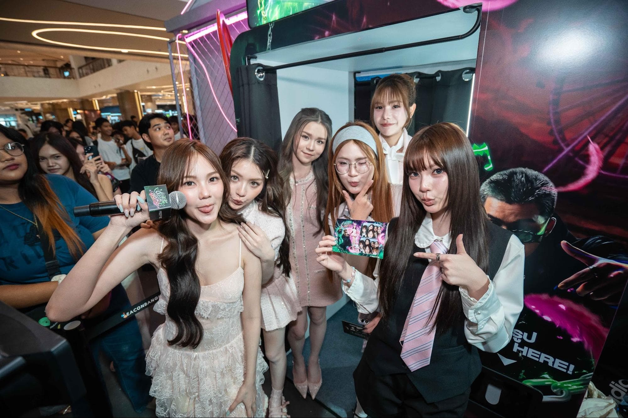 Garena Free Fire Celebrates 9th Anniversary with "Bangkok Hip-Hop Meets Golden Country Music" Theme, Drawing Over 125,000 Fans (2)