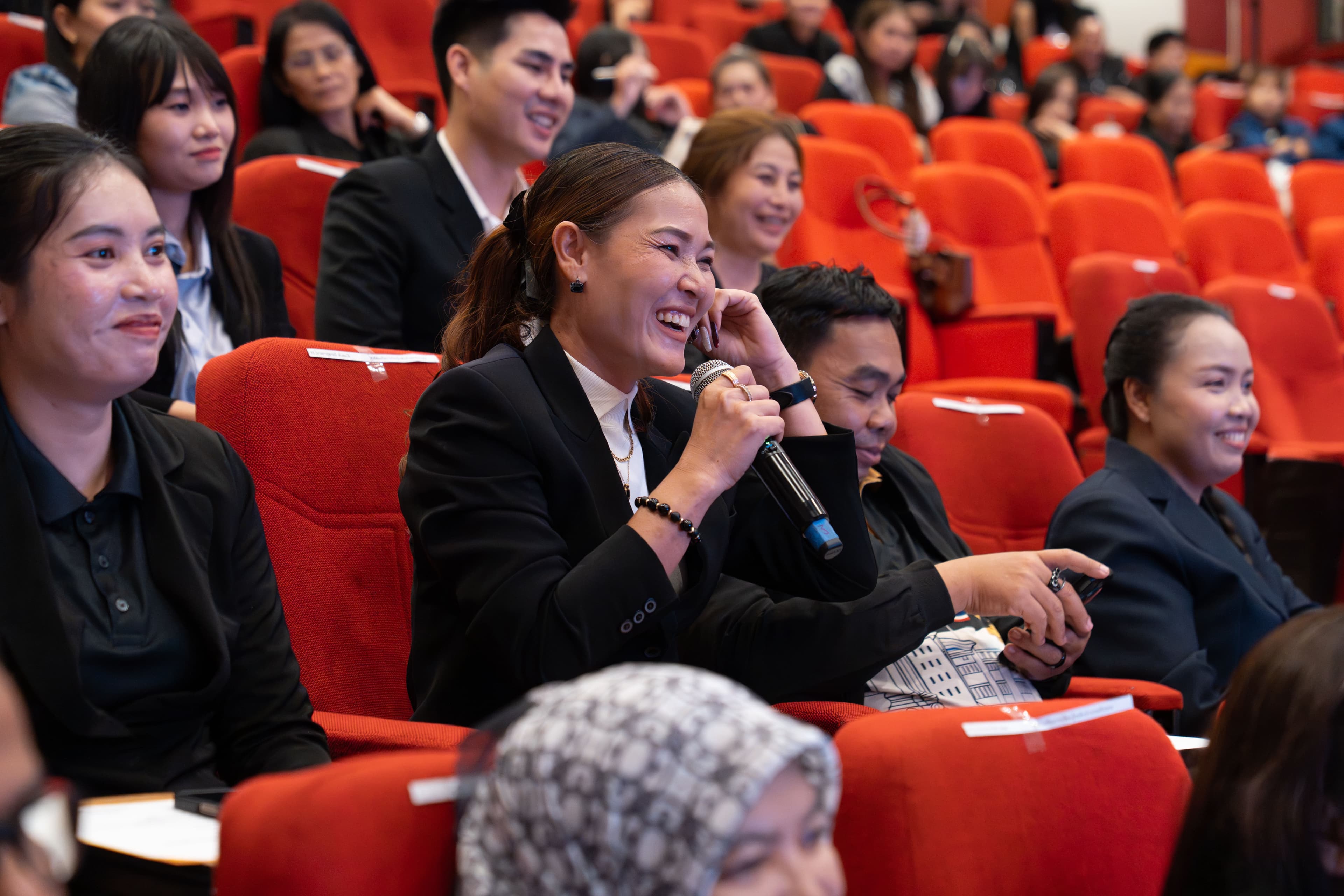 Sea (Thailand) and DOLE Transform Educators into Digital Learning Leaders via 'Shopee Learn to Sell' (3)