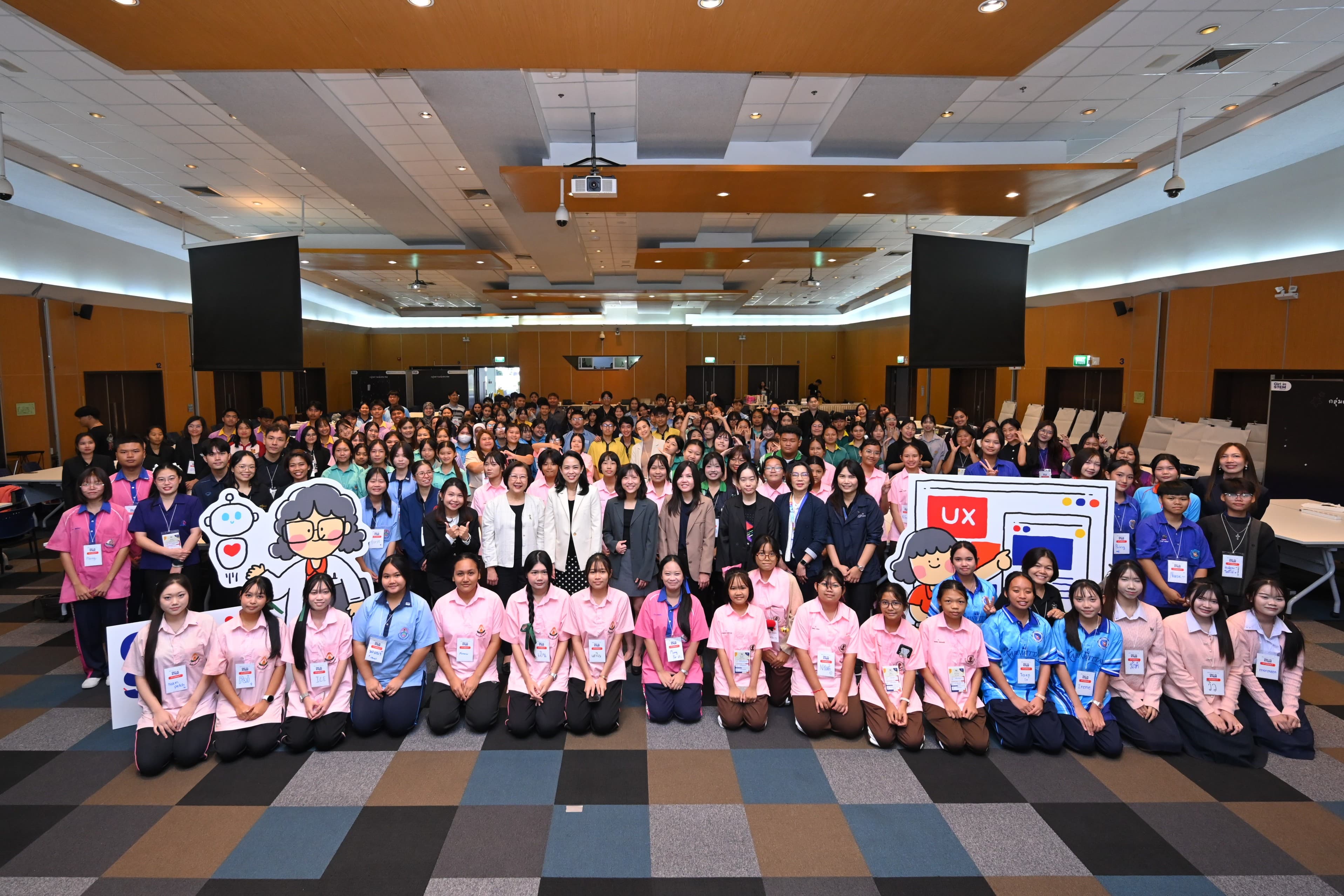 'Women Made: Girl in STEM 2026' sparks Female Students' Interest in STEM Careers (3)