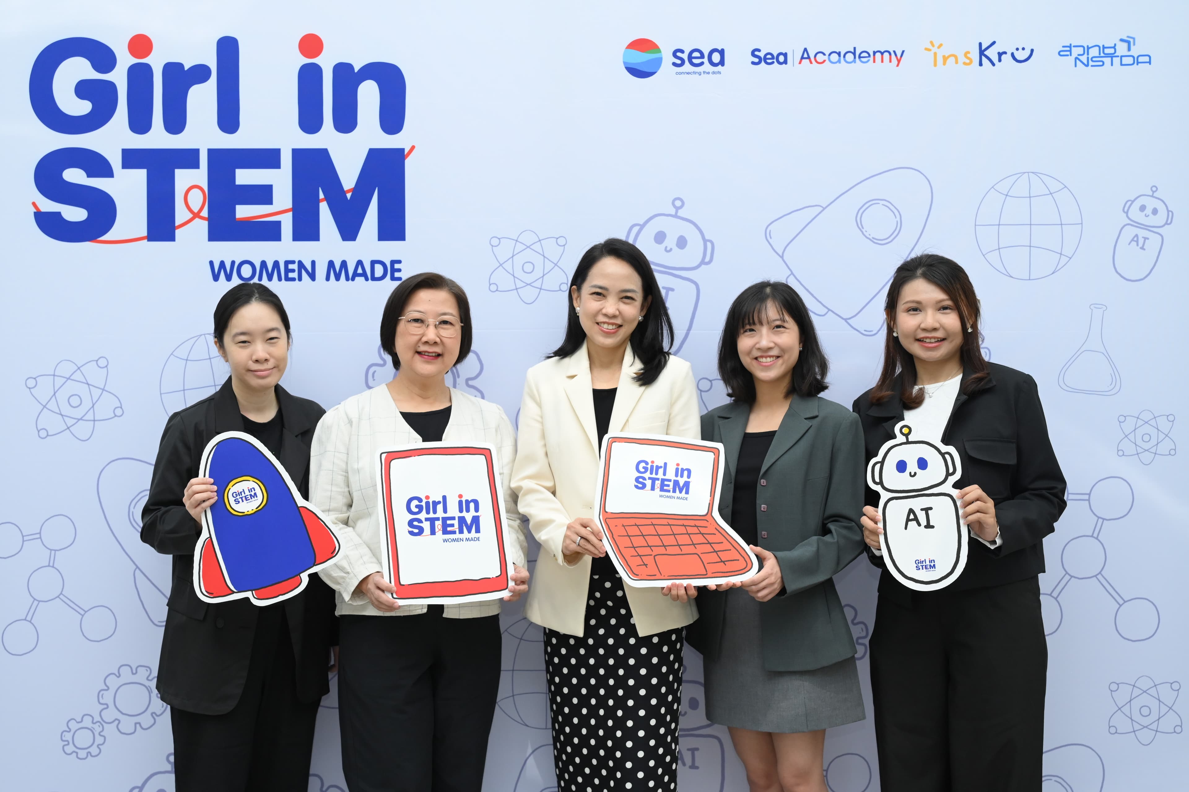 'Women Made: Girl in STEM 2026' sparks Female Students' Interest in STEM Careers (2)