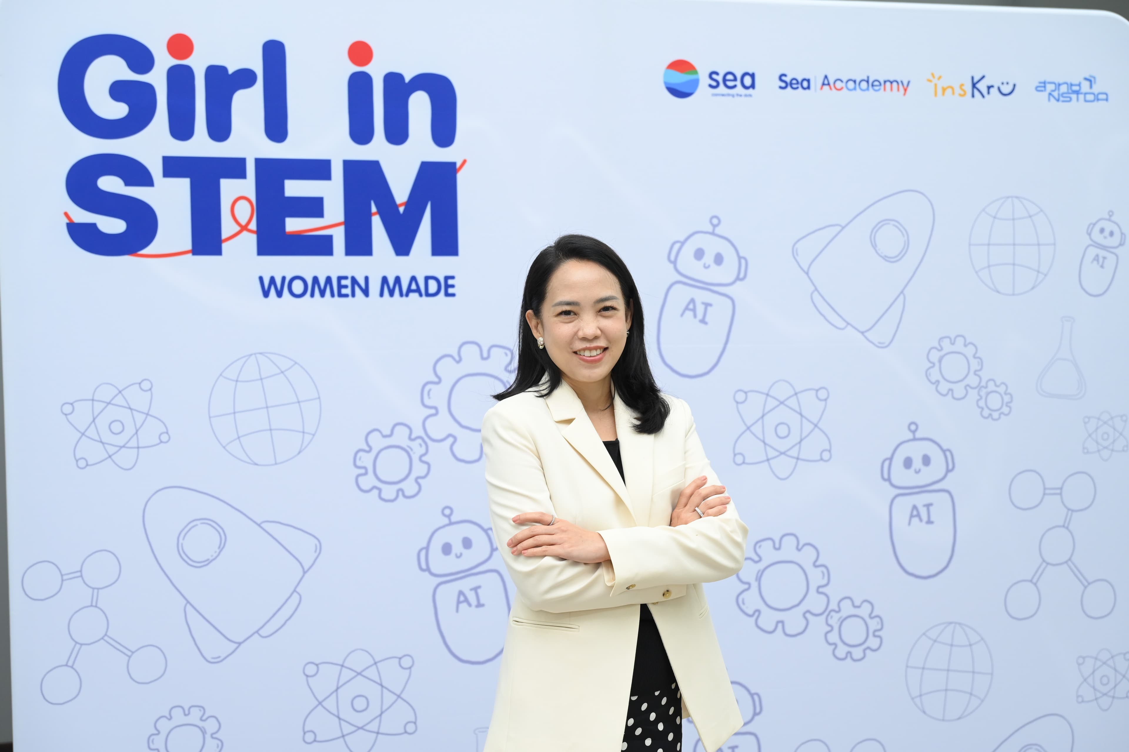 'Women Made: Girl in STEM 2026' sparks Female Students' Interest in STEM Careers (4)