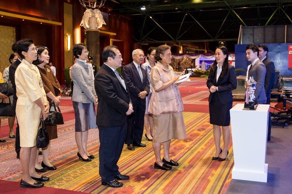 HRH Princess Sirindhorn visits U-League Exhibition at Commart Work 2017 (1)